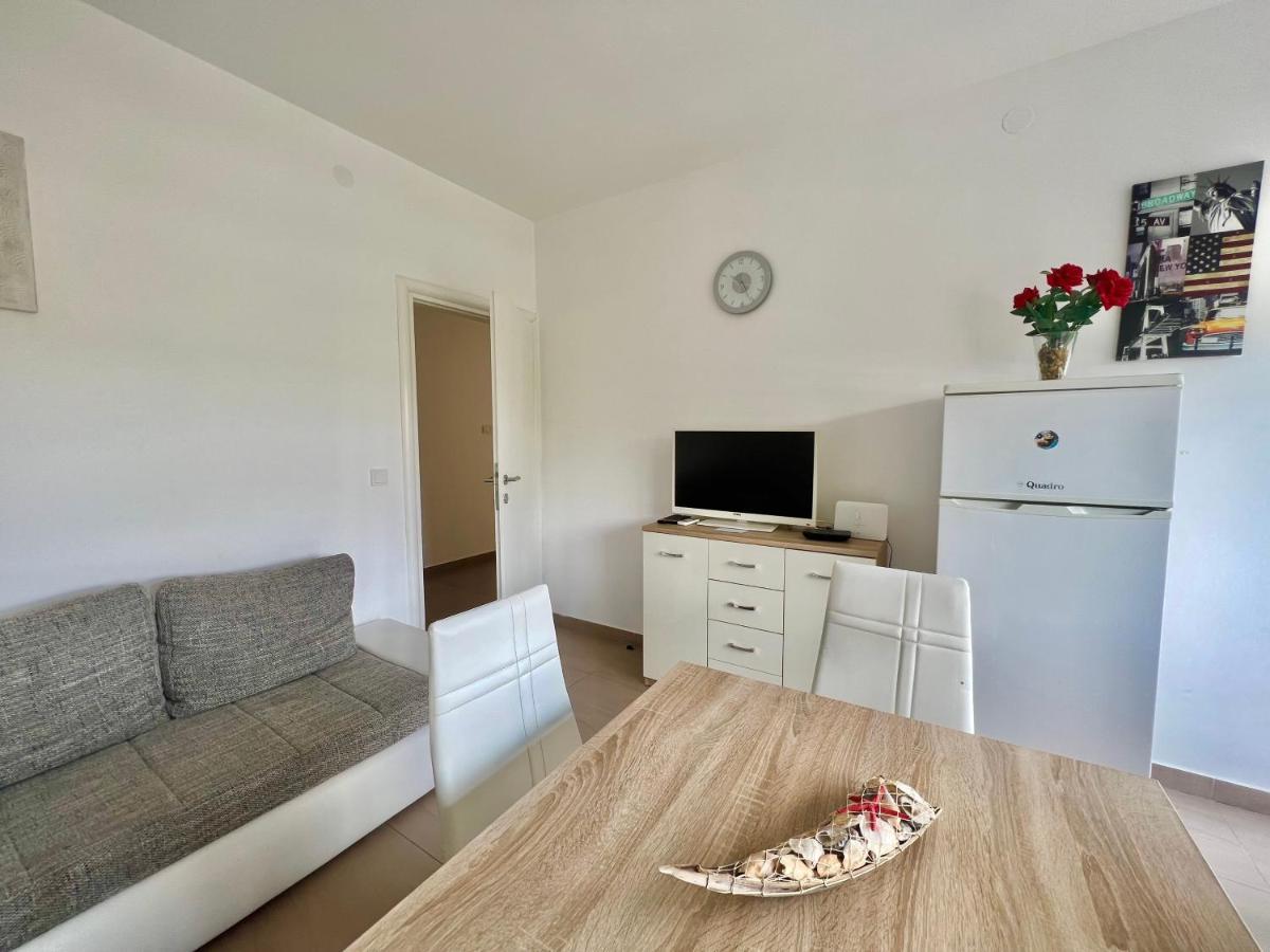 Apartman Velly ヤドラニヴォ エクステリア 写真