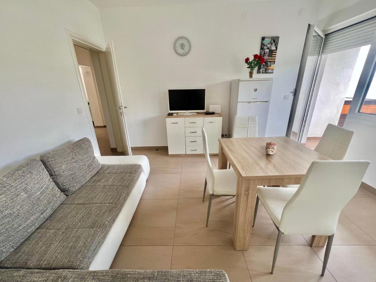 Apartman Velly ヤドラニヴォ エクステリア 写真