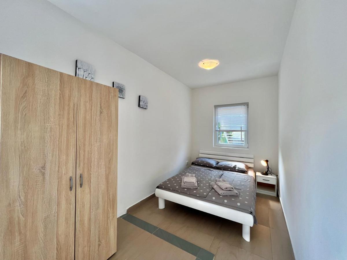 Apartman Velly ヤドラニヴォ エクステリア 写真