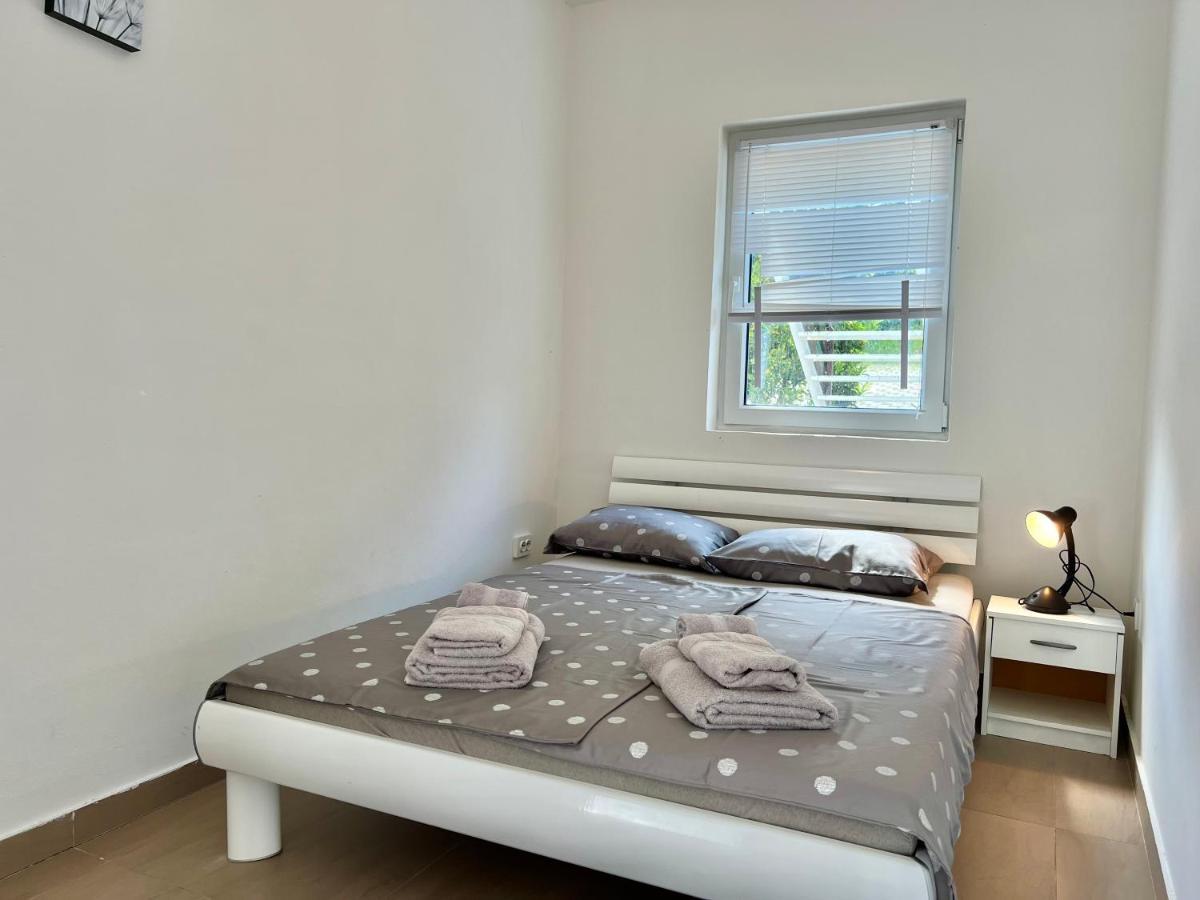 Apartman Velly ヤドラニヴォ エクステリア 写真