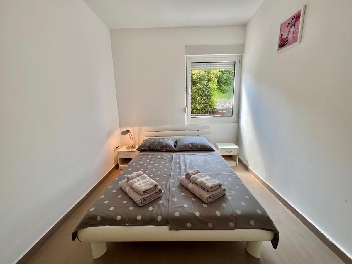 Apartman Velly ヤドラニヴォ エクステリア 写真