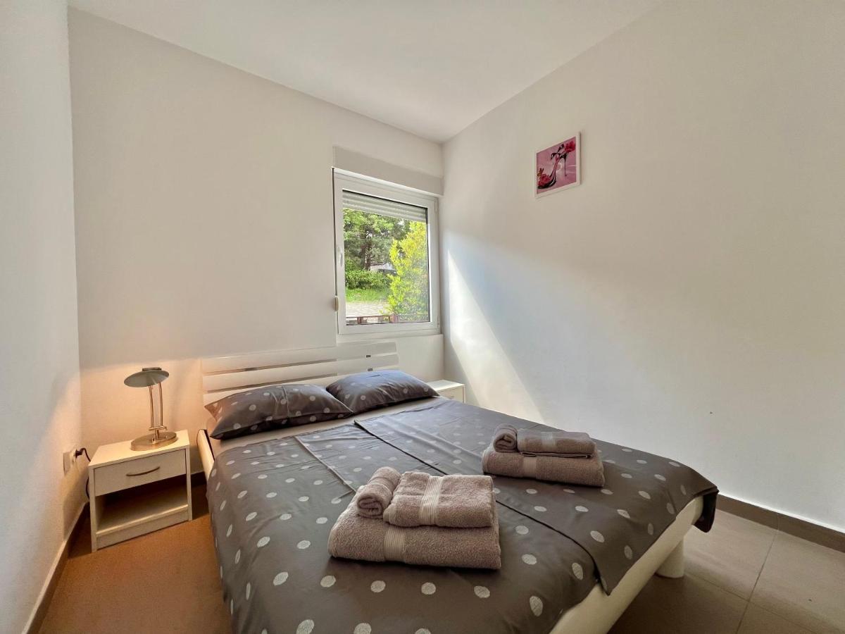 Apartman Velly ヤドラニヴォ エクステリア 写真